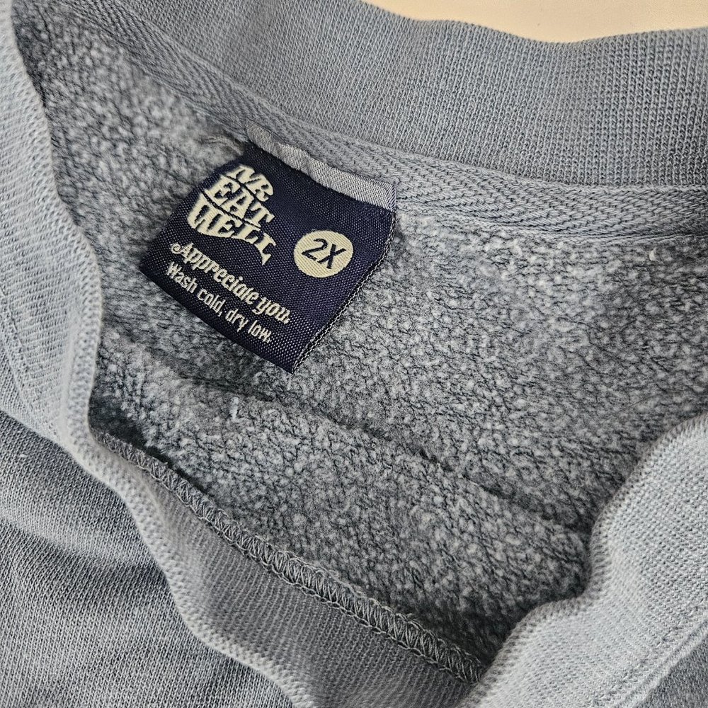 Miss Eatwell Wine Crewneck - Picture 3 of 5